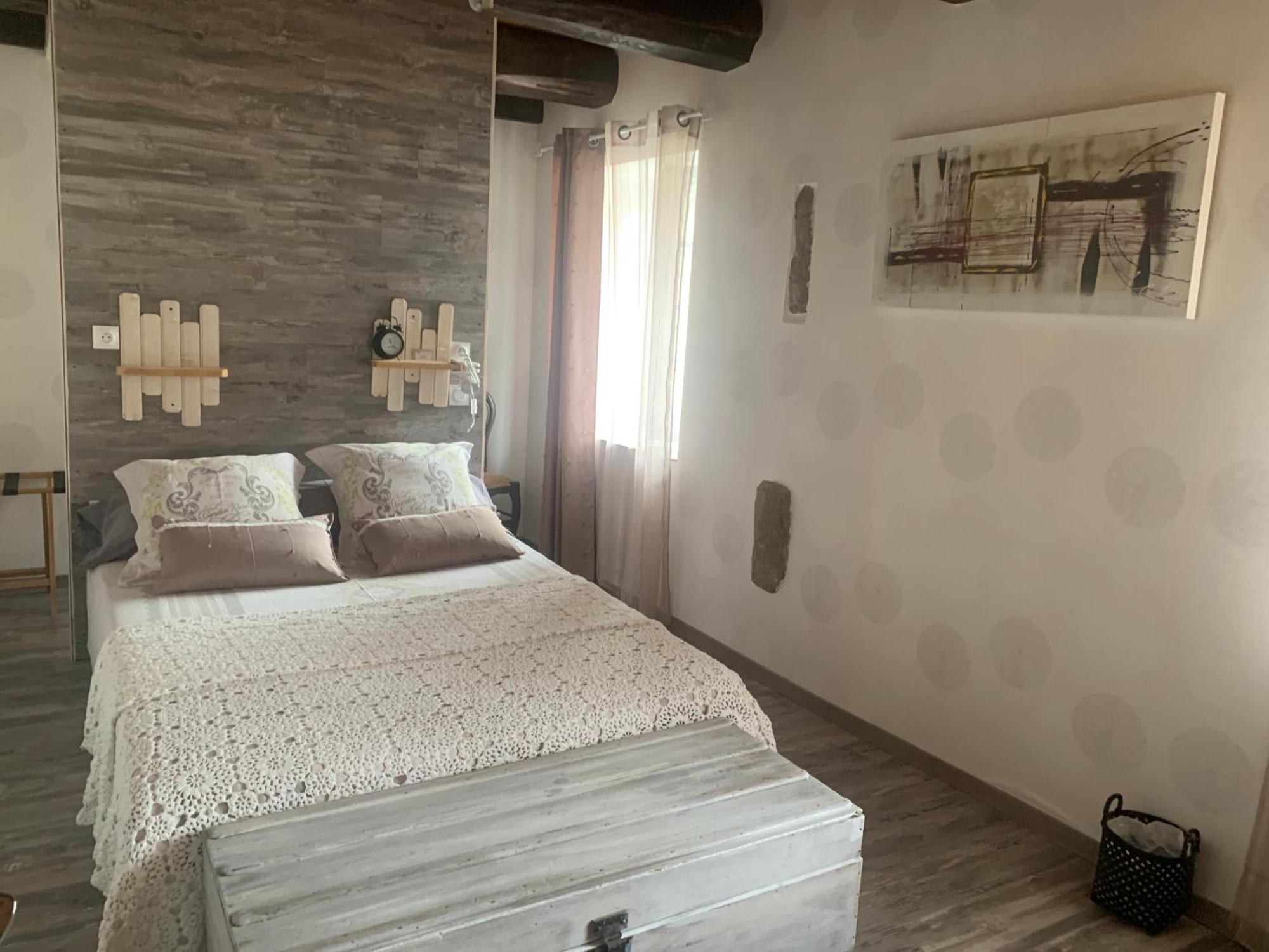 Chambres D'Hotes Les Vergers De Louise Thiolieres Exterior photo